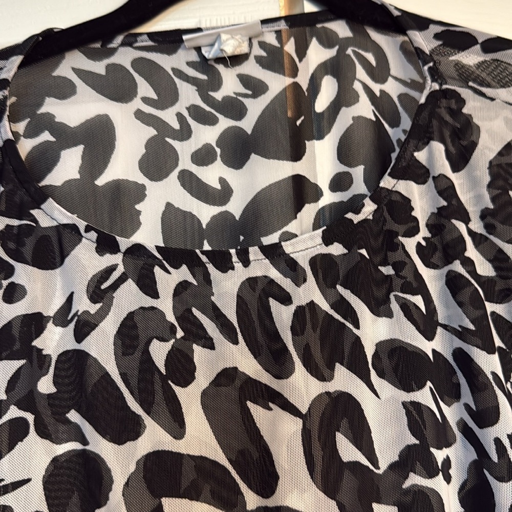 Bleu Rod Beattie Black and White Patterned Cover up S/M - Picture 4 of 8